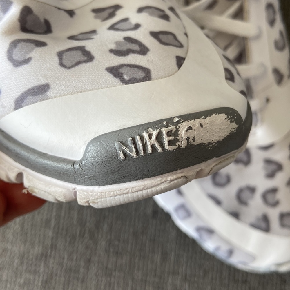 Nike Free 5.0 animal cheetah print size 11.5 women’s sneaker - Picture 9 of 10